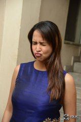 Lakshmi Manchu at Guntur Talkies Movie Trailer Launch